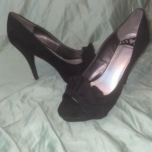 Black peep toe ruffle detail heels